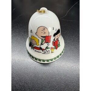 Vintage 1978 Peanuts Ceramic Bell Christmas Ornament Charlie Brown & Friends
